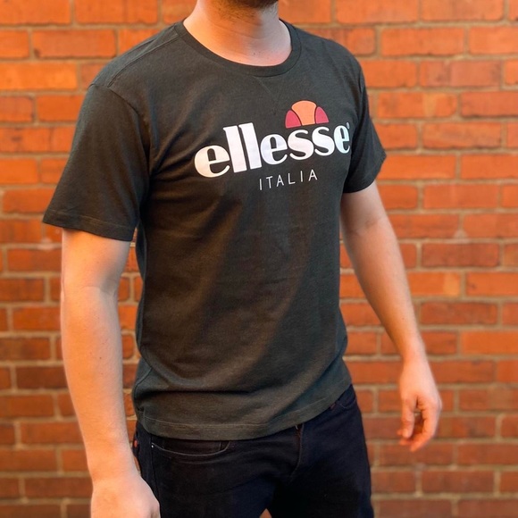 Ellesse Other - Ellesse khaki tee shirt